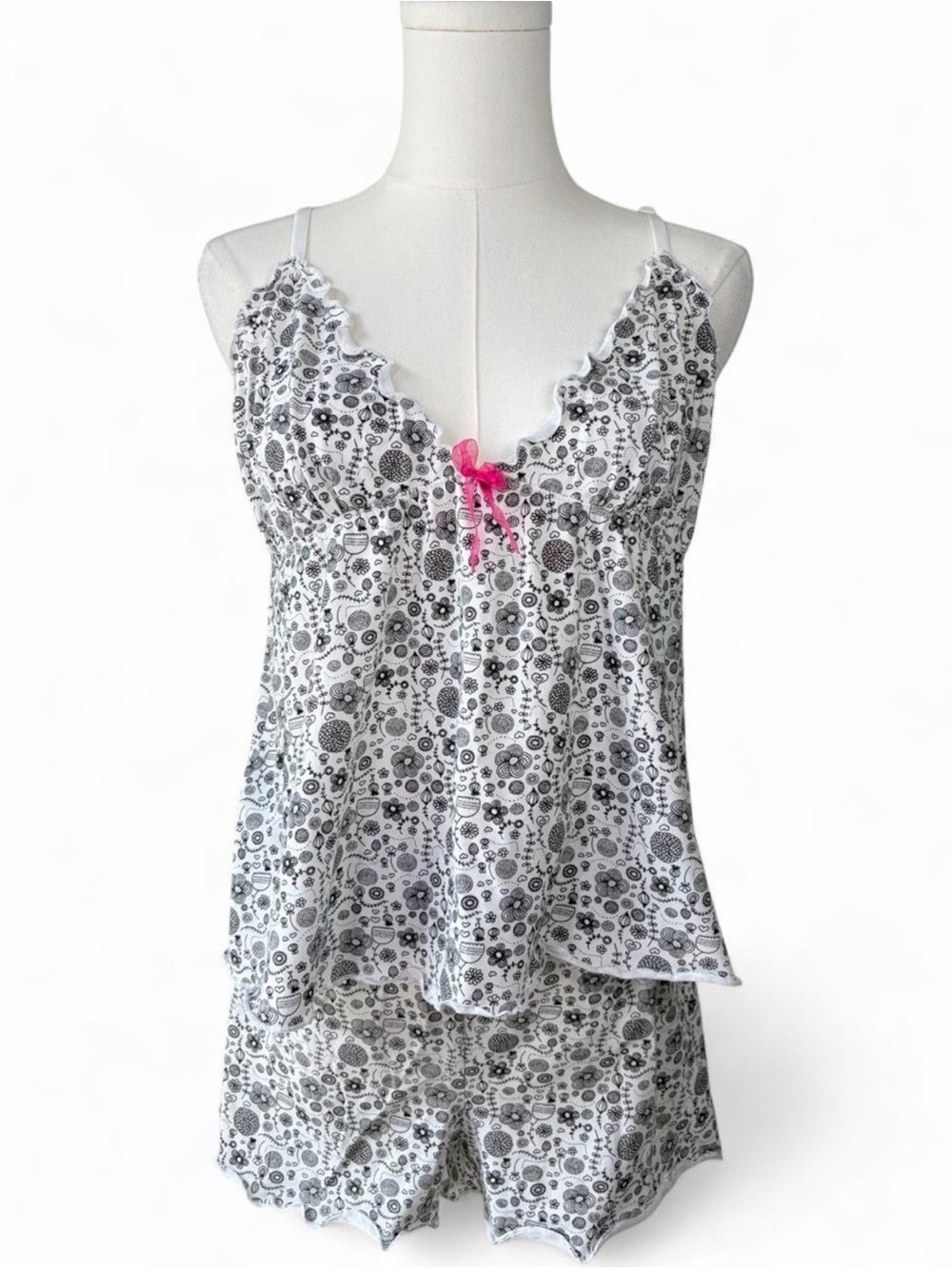 Y2K Steve Black And White Ditsy Floral Patterned Lettuce Trim Pajama Set